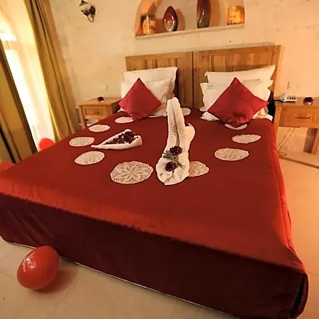 Anatelein Boutique Cave Отель