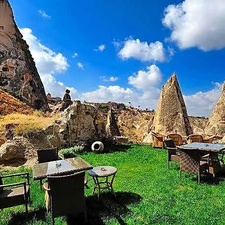 Anatelein Boutique Cave 4*