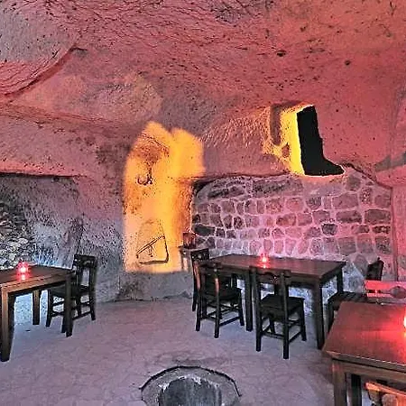 Anatelein Boutique Cave 4*